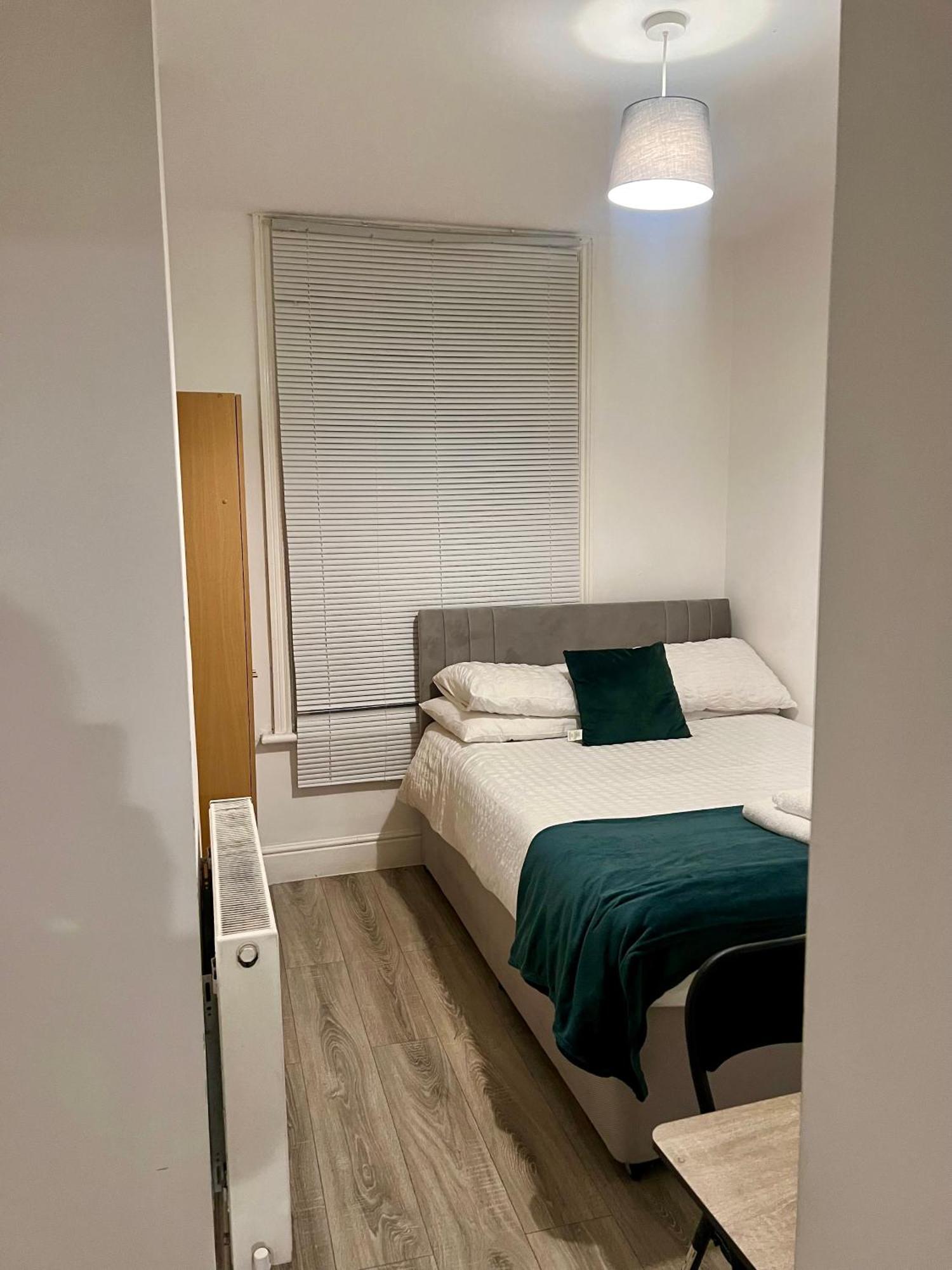 The Coral Guest House 1 Fratton Park Portsmouth Ngoại thất bức ảnh